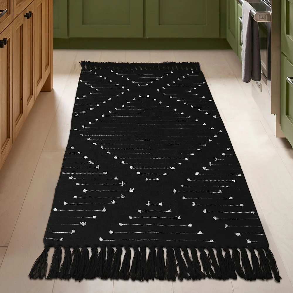 Hot Selling Modern Indoor Decor Woven Accept Washable Simple Living Room Floor Carpets And Rugs With Tassel