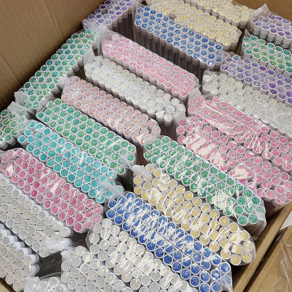 Wholesale Hollow Disposable Eyelash Spoolies Brush Nylon Spiral Bendable Mascara Brushes with tube eyelash makeup wand holder