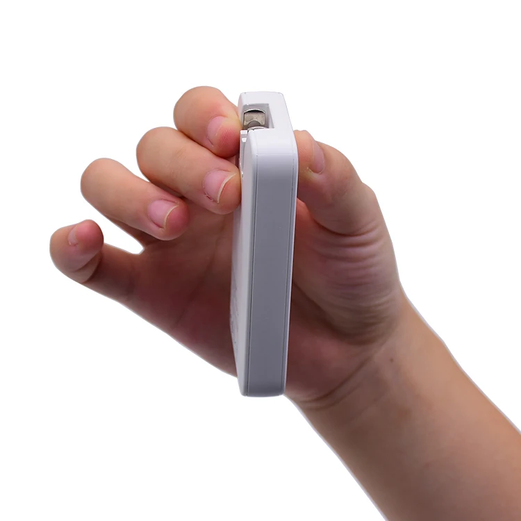 USB C Charger Material ABS+PC Input Voltage 100-240V Size  80*45*12MM/3.15*1.81*0.47Inch 20W Usb-C 3-Pin Power Adapter White