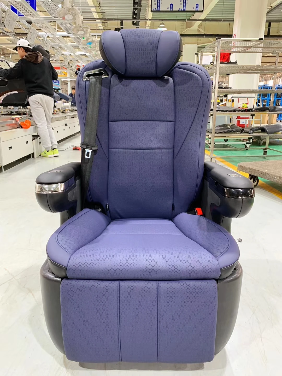 2020 кожа из микрофибры под заказ задние складные автомобильные кресла VIP recaro