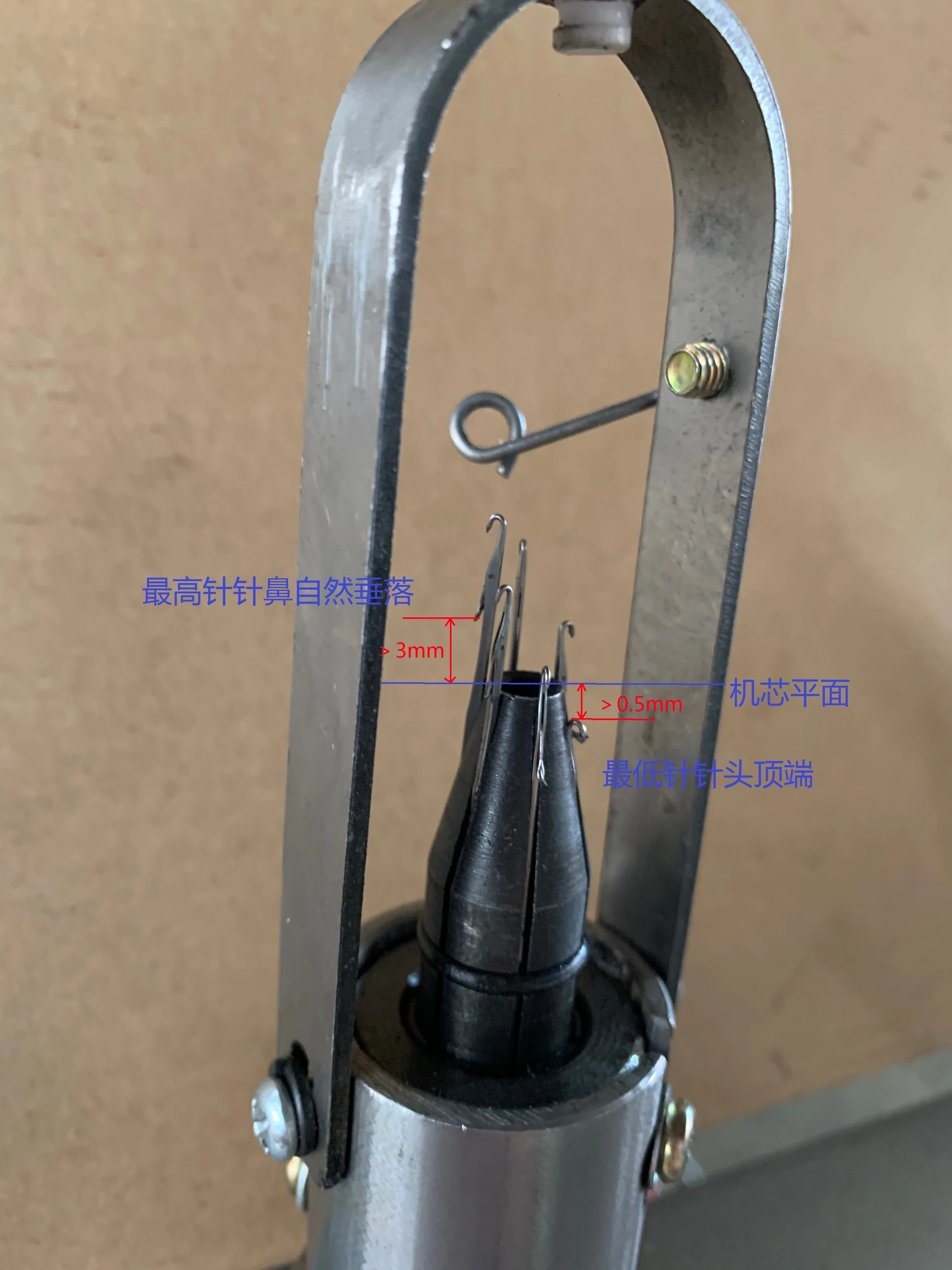 Вязальная машина с 20 головками