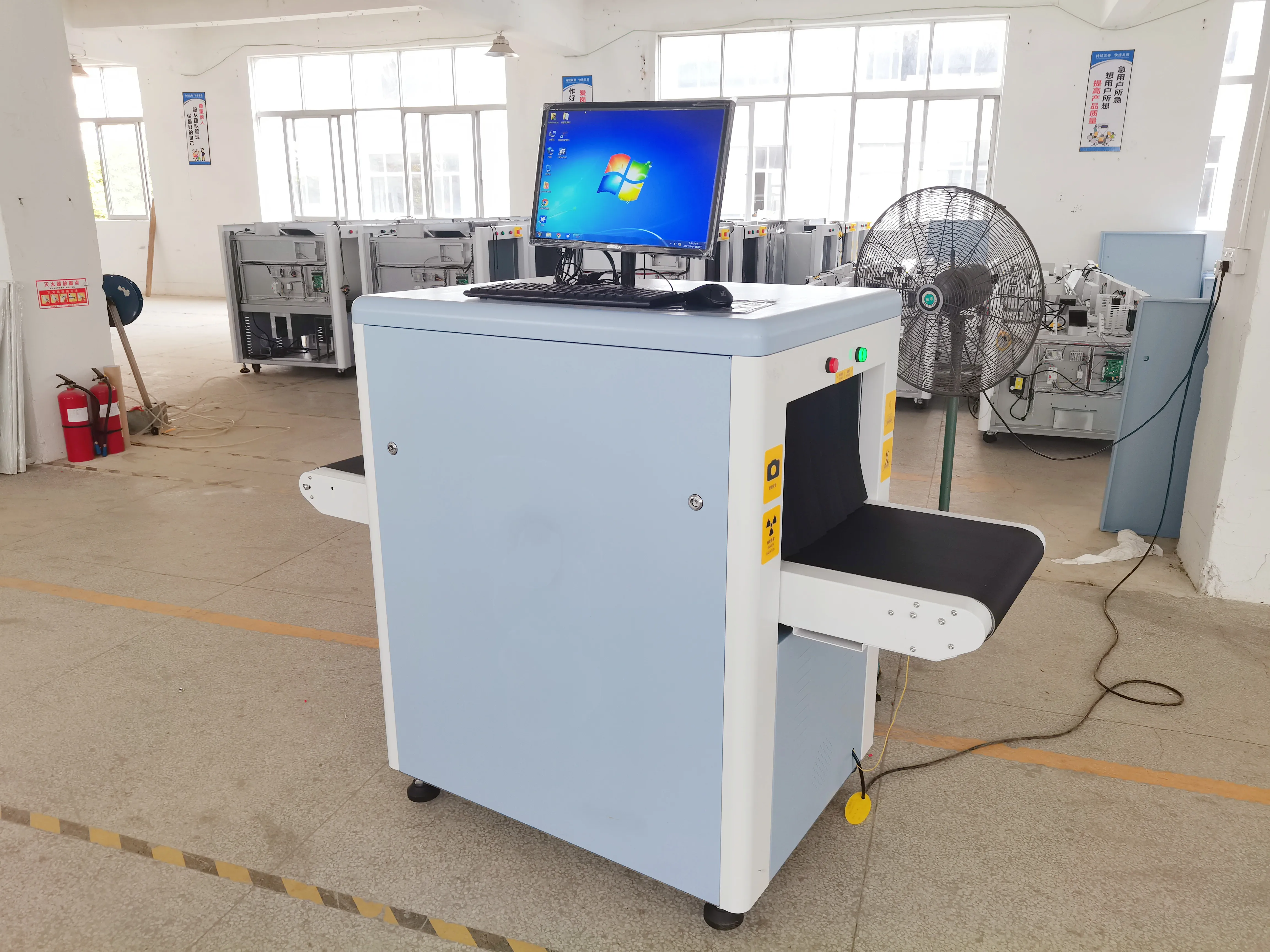 High quality x-ray luggage scanner baggage metal detector whole sale standard size x-ray baggage scanner