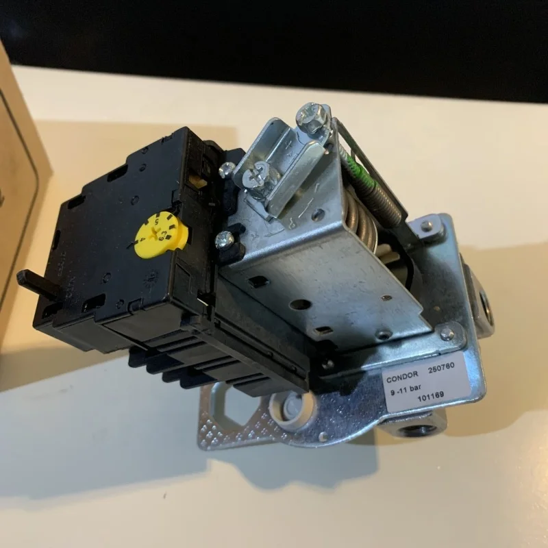 genuine 1089068903=MDR3/11=250760 pressure 9-11bar for AC compressor