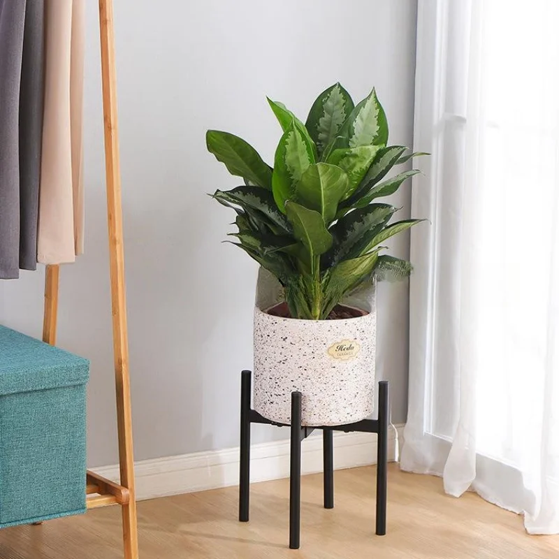 Kinno Modern Iron Art Cross Telescopic Flower Pot Stand Adjustable Metal Floor Plant Stand with Disassembly Design