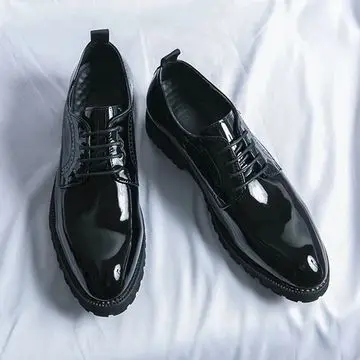 Large size leather shoes for men 2024 four seasons British style shiny pointed leather shoes thick sole heightening shoes