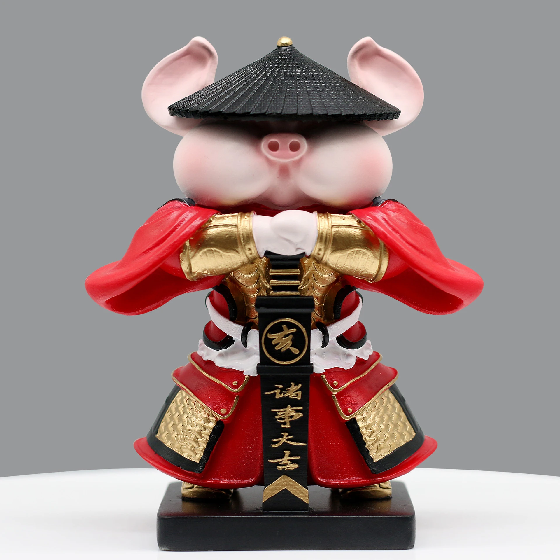 
Time Slow Amazon Cute Resin Crafts Home Decoration Men Birthday Gifts Living Room Car Decor Armor Mascot Pig Model Ornaments 