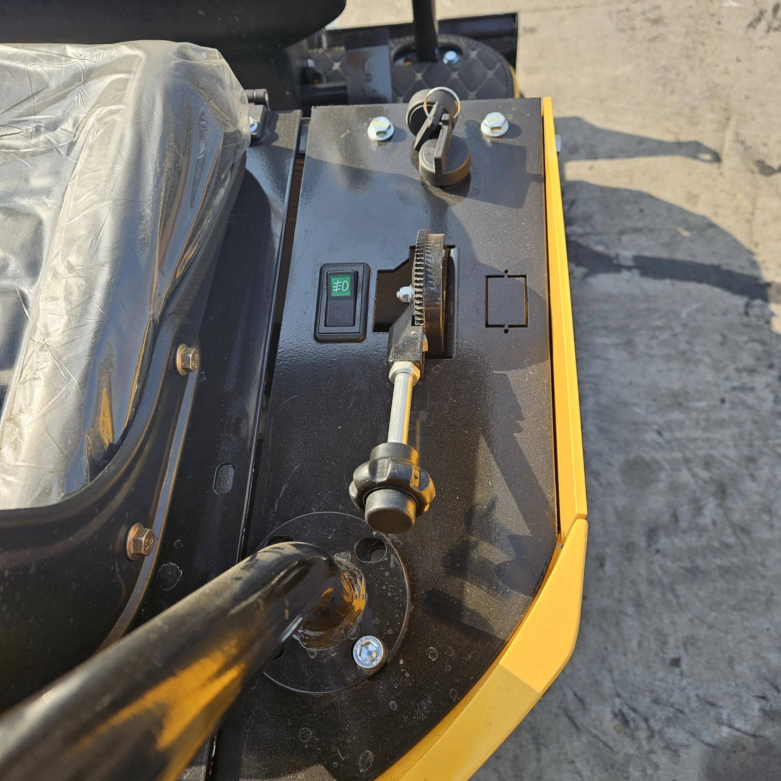 Cheap New Mini Excavator With 3 Ton Earth-moving Machinery Compact Diesel Excavator For Forest Farm Indoors