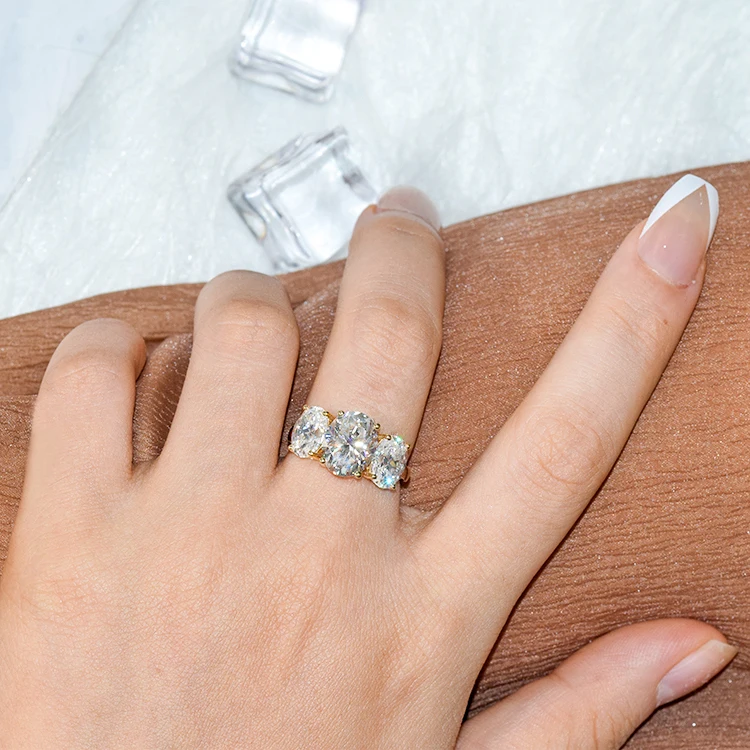 Custom 18K Yellow Gold with 3CT Oval Cut VVS Diamond Ring for Woman Anniversary