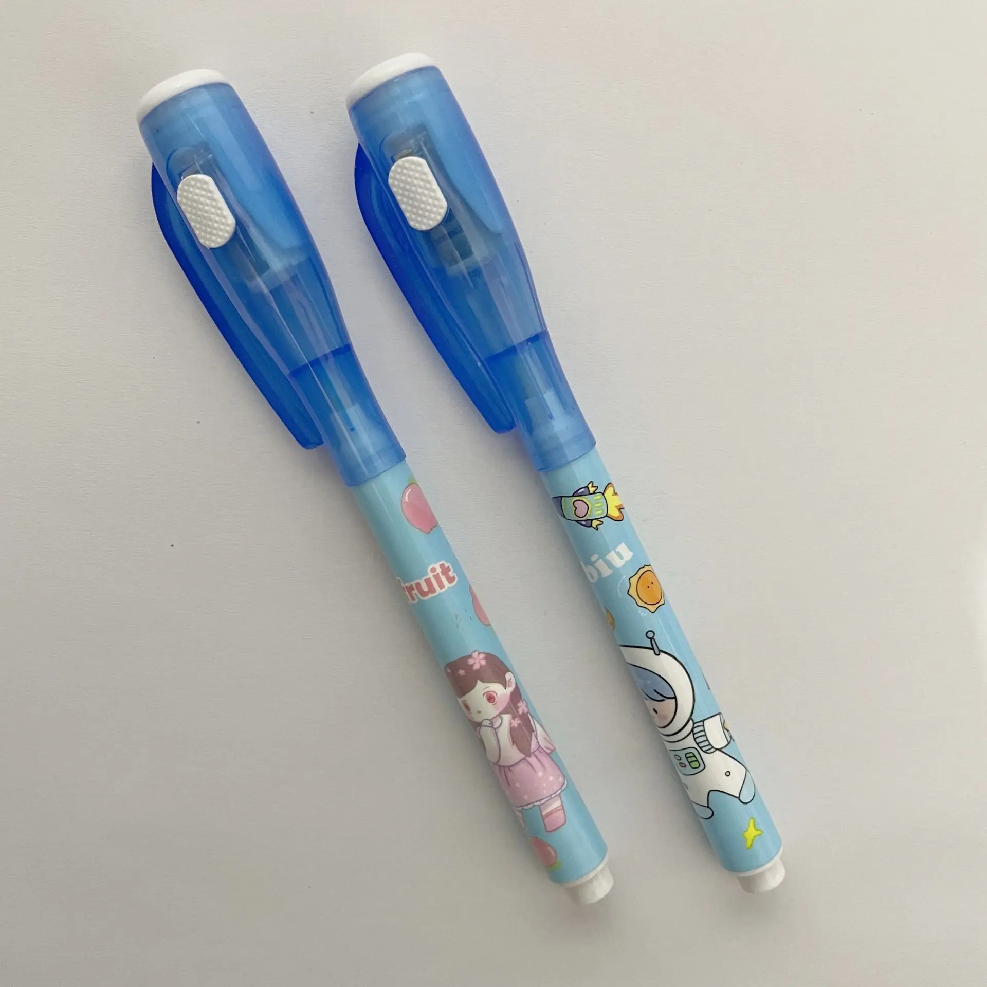 Soododo Hot-Sale Student marker colorless highlighter net Red Fun Head banknote check pen Magic highlighter LED light UV