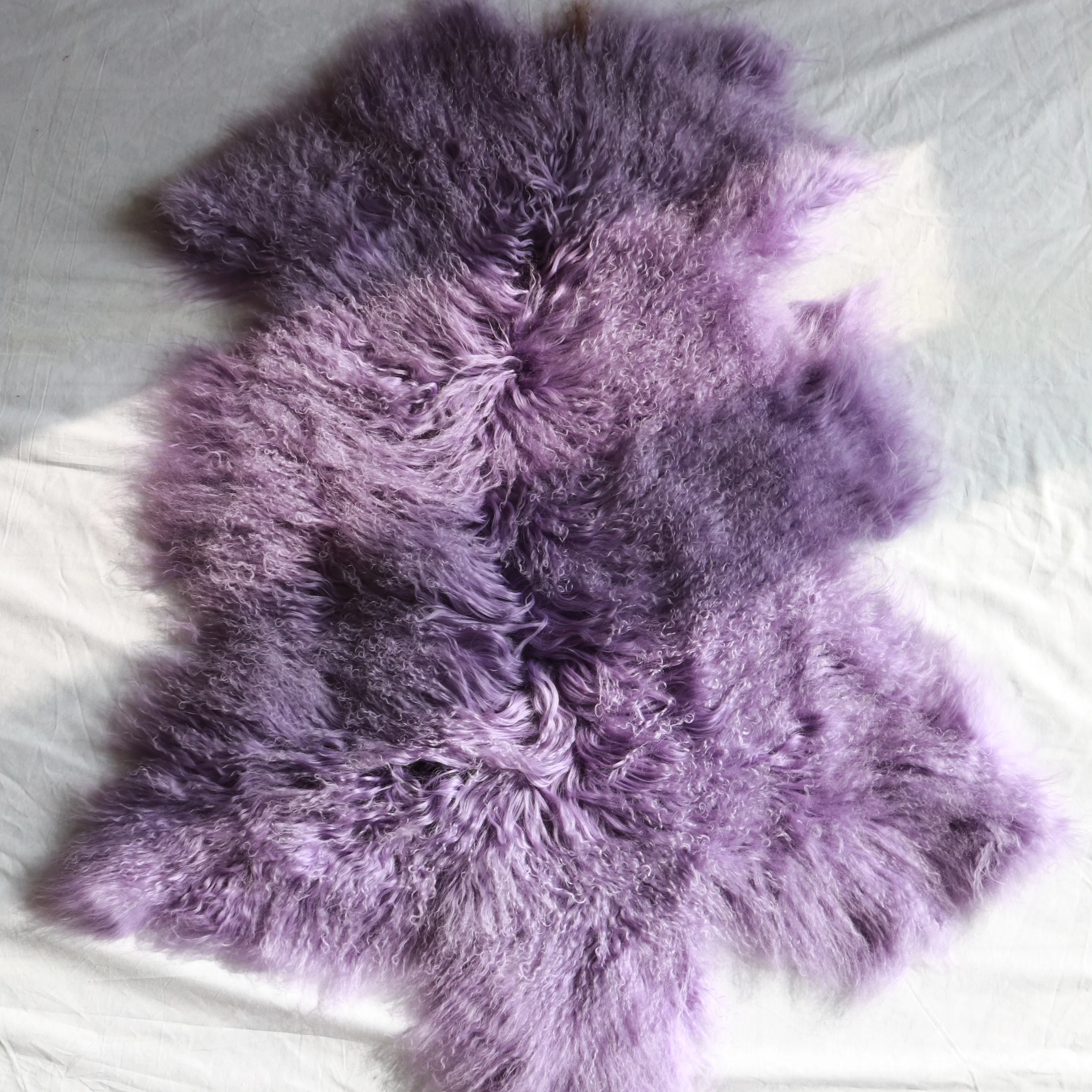 Furry Mongolian fur rug natural sheep form floor carpet
