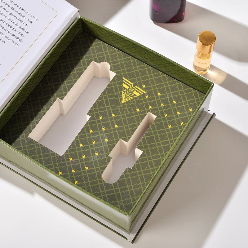 Lionwrapack Customizable Logo Perfume Box Free Samples Sustainable Design Magnetic Closure Inner Tray and Eco-Friendly Material
