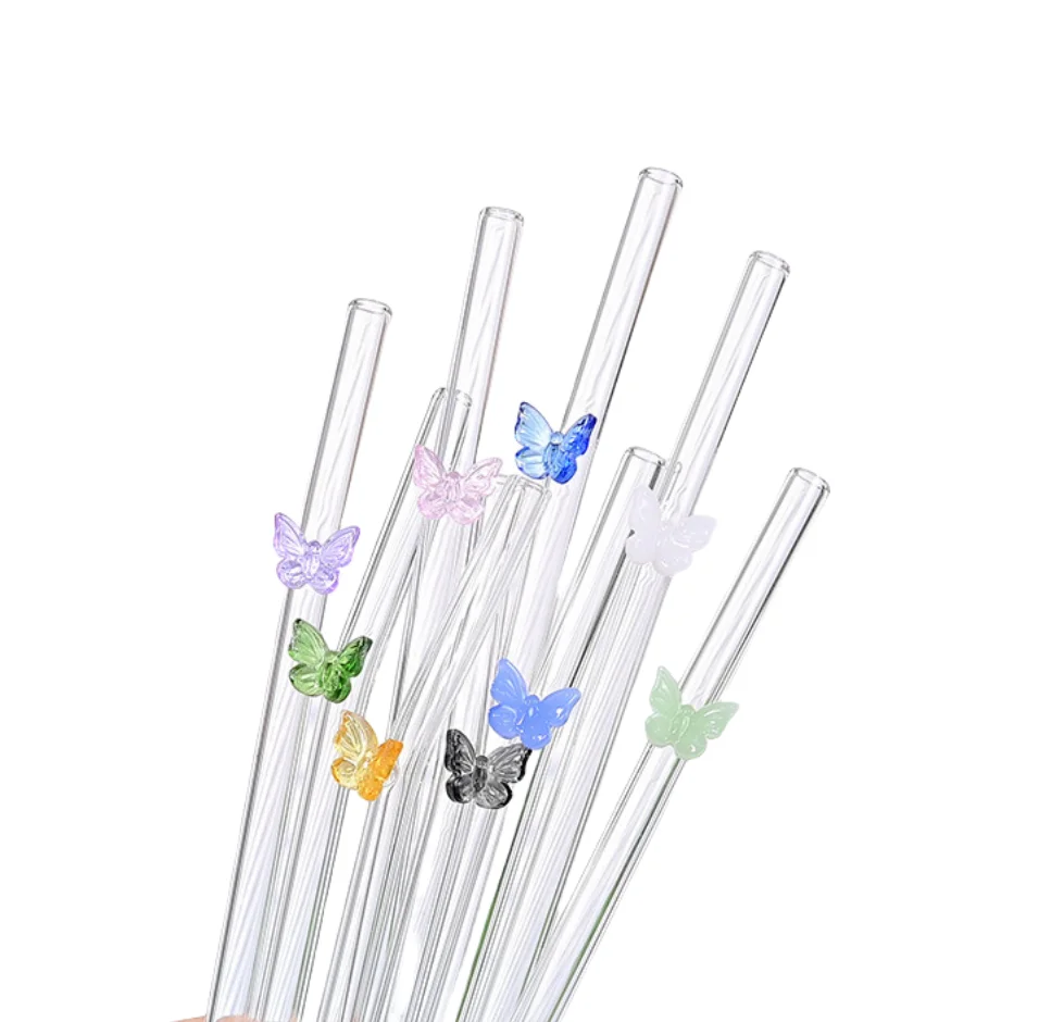Оптовая продажа цветная стеклянная солома с бабочкой Экологически чистая термостойкая многоразовая прозрачная изогнутая труба для молочных напитков