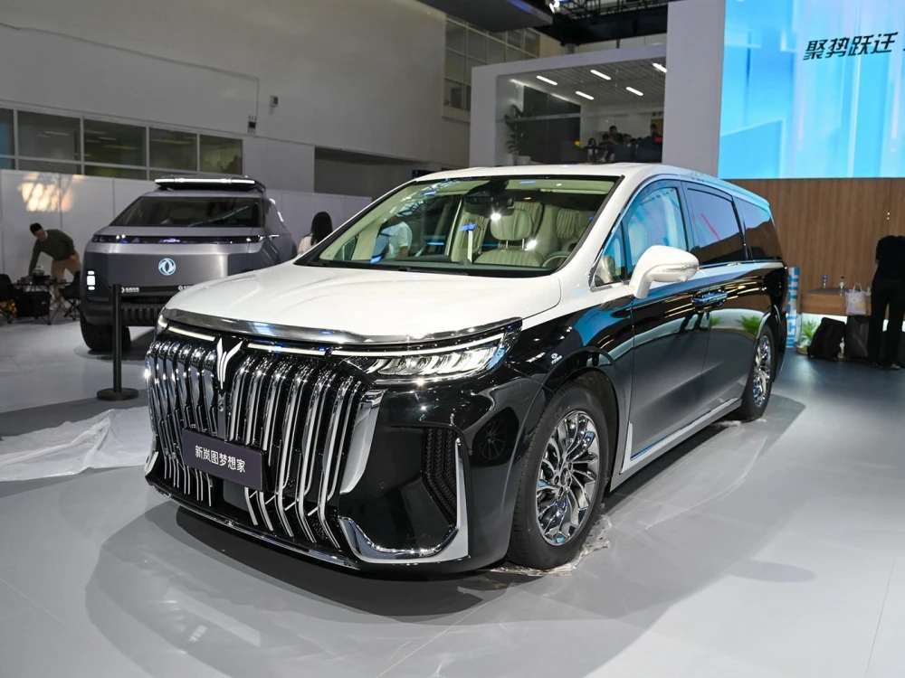 Лидер продаж роскошный электрический премиум-класса MPV Voyah Dream с четырехдверным электрическим автоматическим подъемным стеклом и видеомагнитофоном