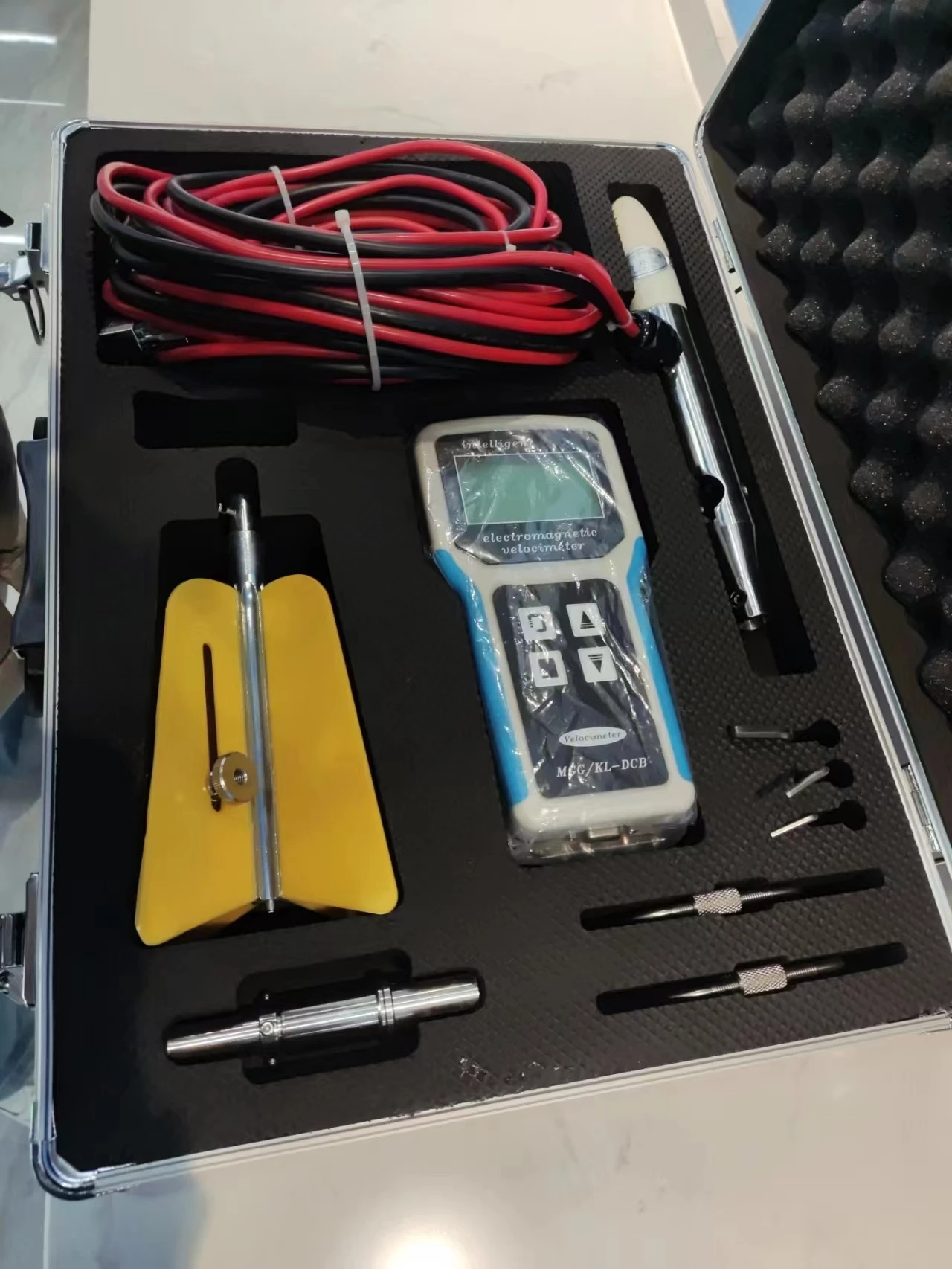 MGG/KL-DCB magnetic induction Open Channel Flow Meters measurement in creeks