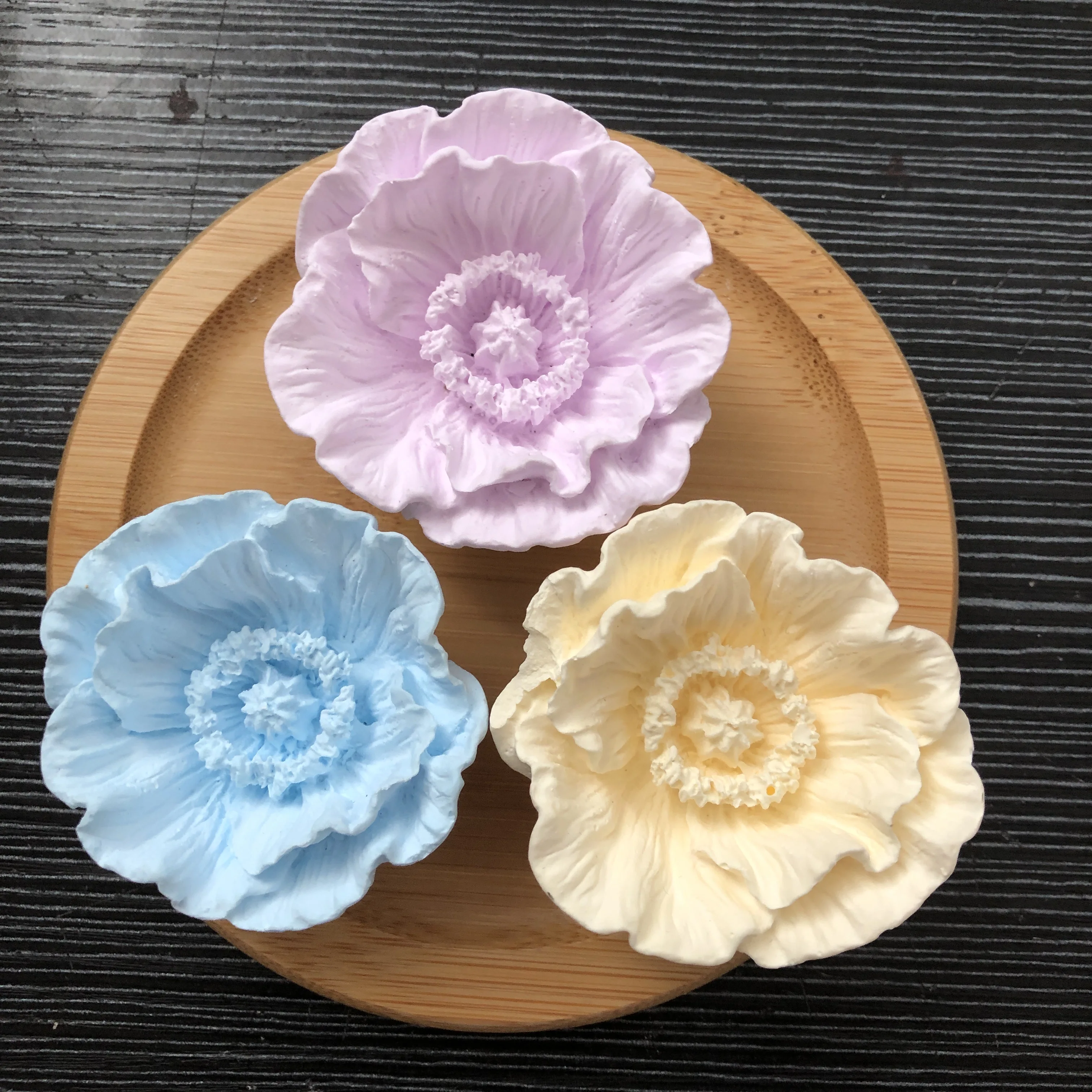 Hot- sale Flower Shaped Decoration Home  Air Freshener Aromatherapy Diffuser Stone