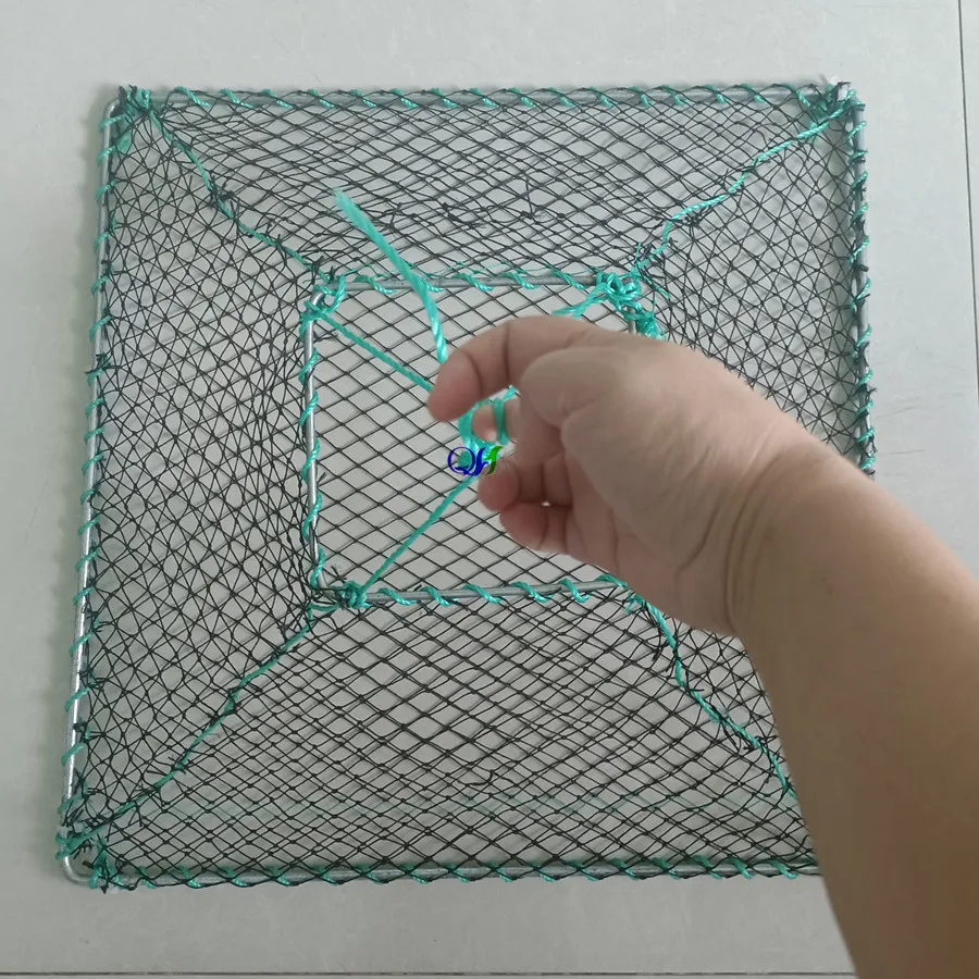 2023 new design Foldable Galvanized steel wire frame Crab Trap cage