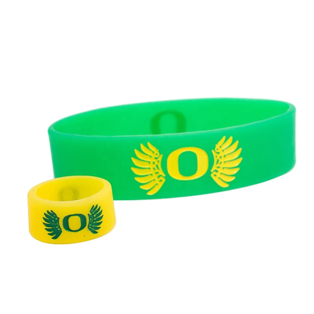 Football Sports Custom Design Silicone Wristbands Rubber Silicone Bracelet