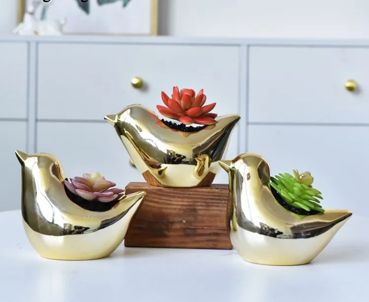 Amazon Hot sale electroplated gold ceramic cute cartoon animal bird fleshy home gardening office desk decoration pot