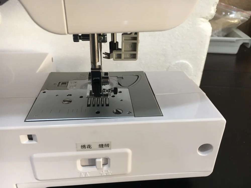 GC-ES600 Automatic Multi-Function Single Needle Domestic Embroidery Sewing Machine
