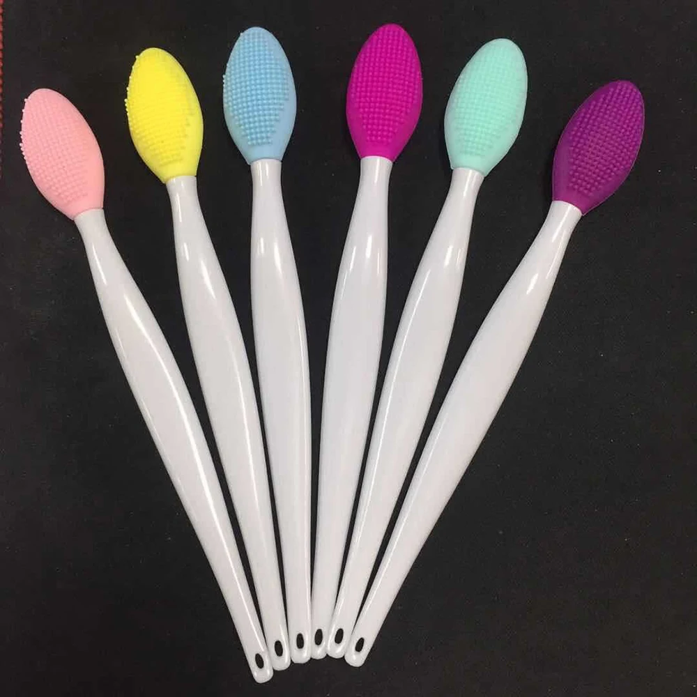Lip Scrub Brush with Silicone Facial Cleansing Brush Face Scrubber Gentle Exfoliating Removing Blackhead Massaging