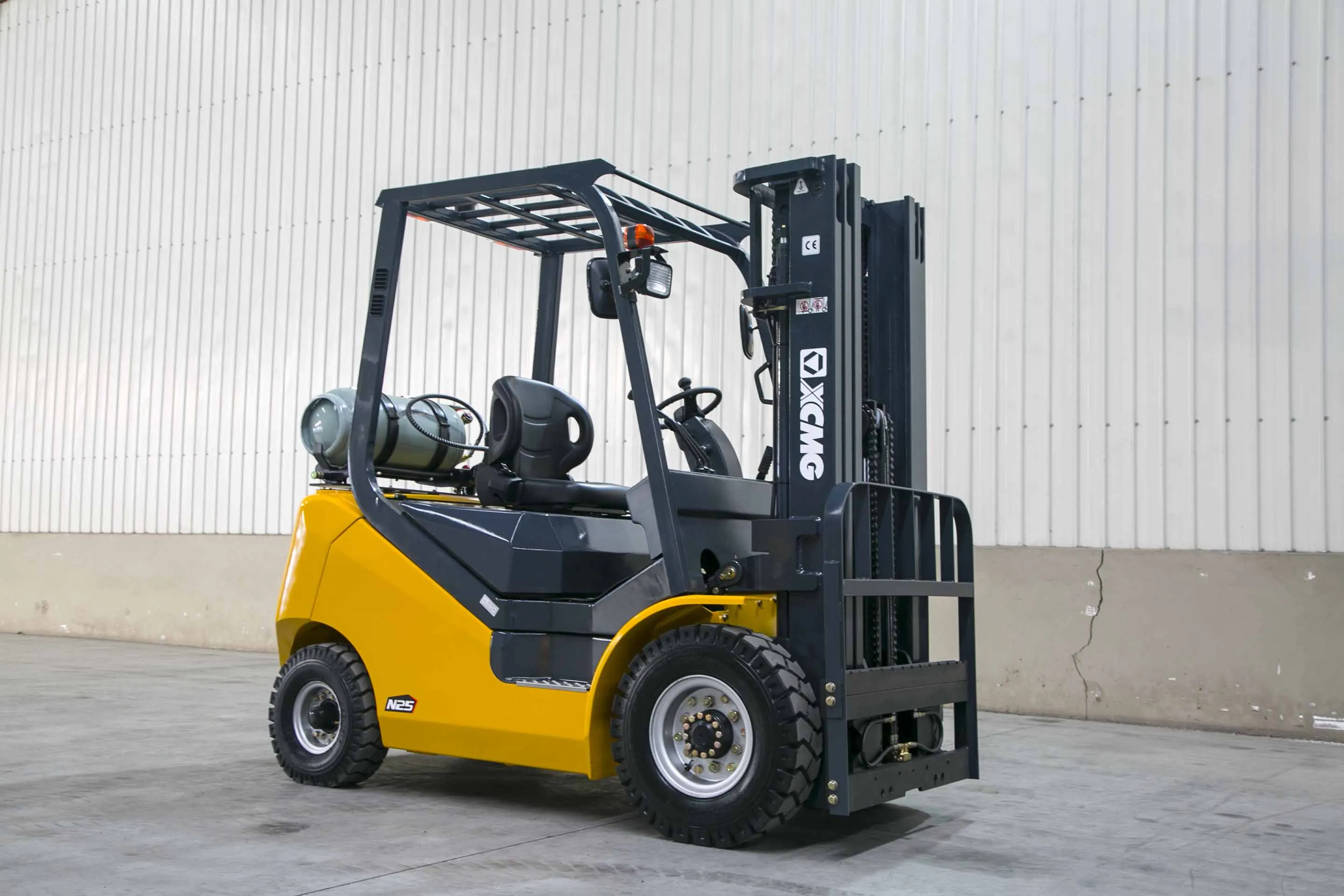 Китай Oriemac FGL25T-JA gasline/газовый вилочный погрузчик повышенной проходимости