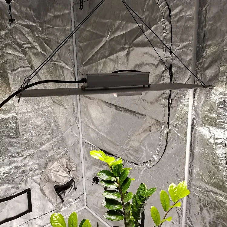220W LED Grow Light with Samsung Full Spectrum Red 660nm IR 730nm UV Leds App Controlled for Indoor Garden Veg and Bloom
