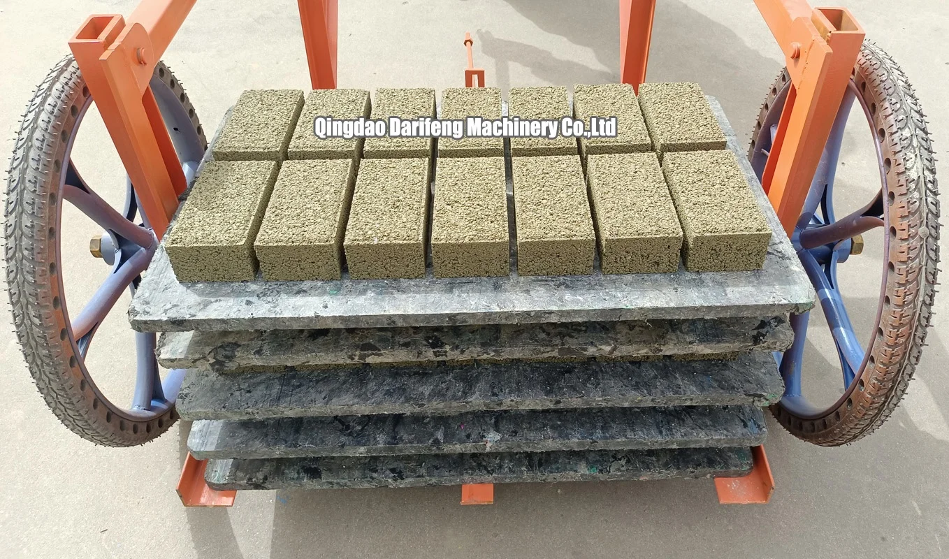 fully automatic qt4-25d cheap tanzania brick making machine for sale in Senegal concrete block making machine in gambia