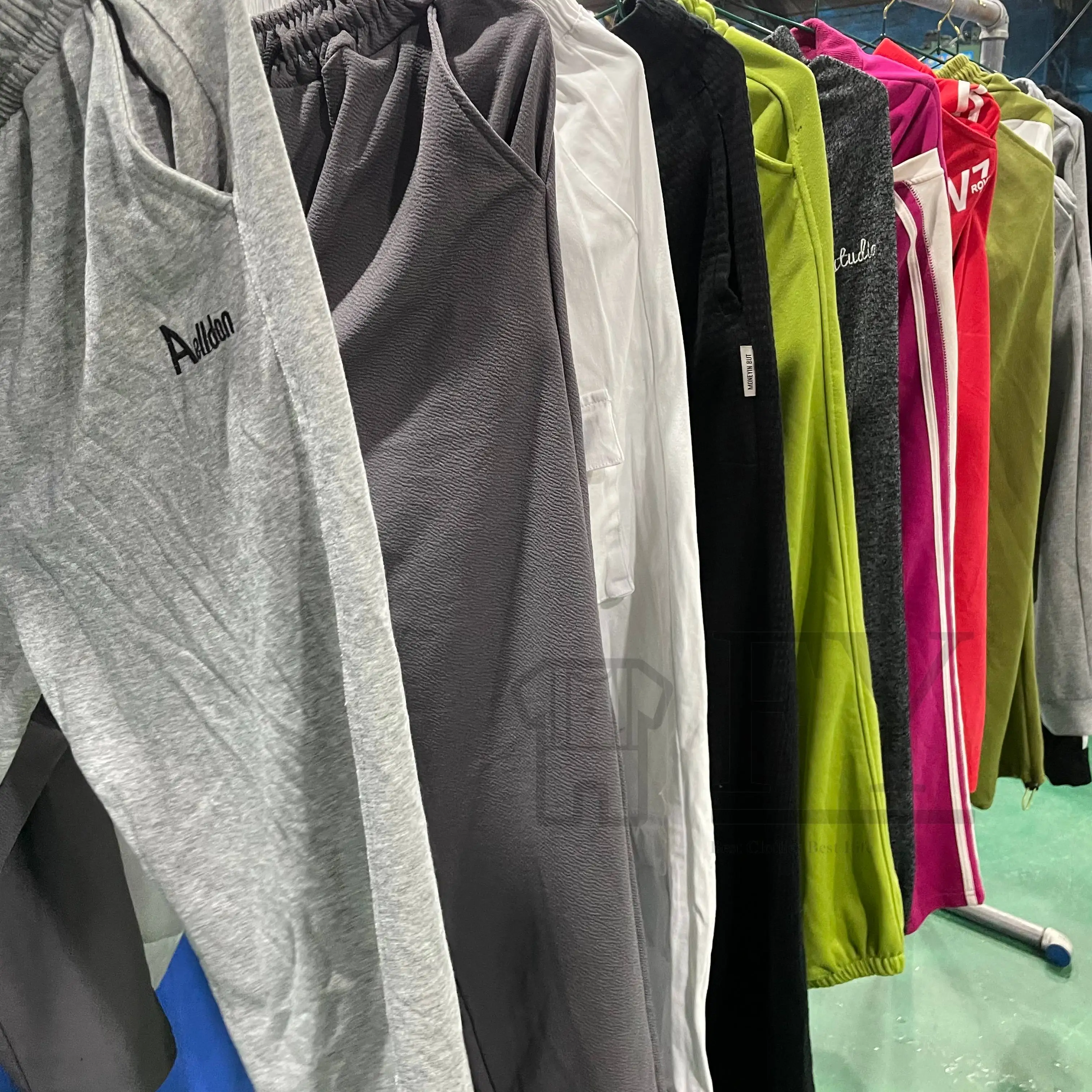 FengYang Used Clothes Second Hand Clothes Cotton Cuffed Pants for Men Women Vintage Clothes Clothing Bulk Men blazer