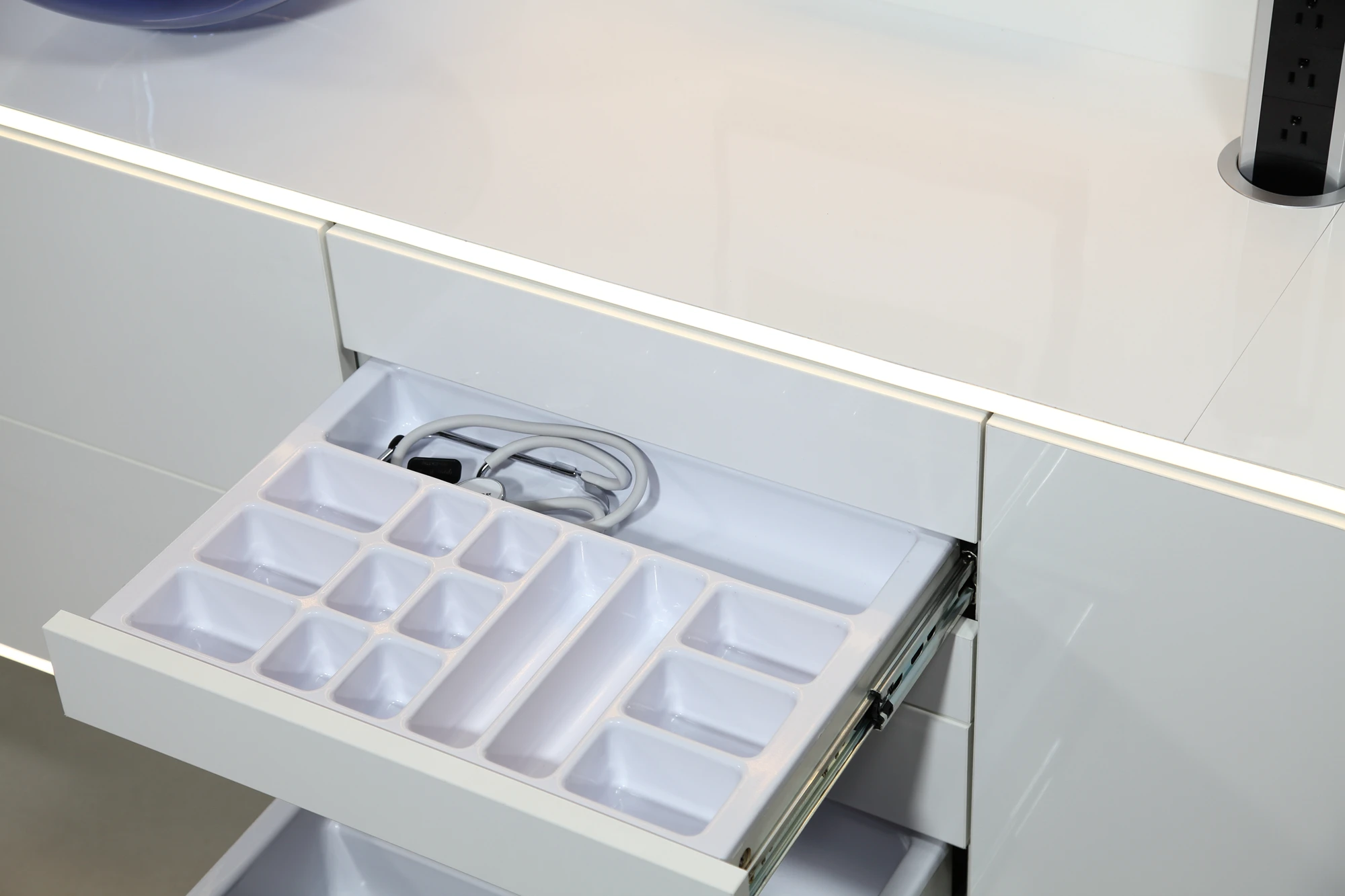 Customizable Free design modern dental clinic cabinet with drawers dental side cabinet island