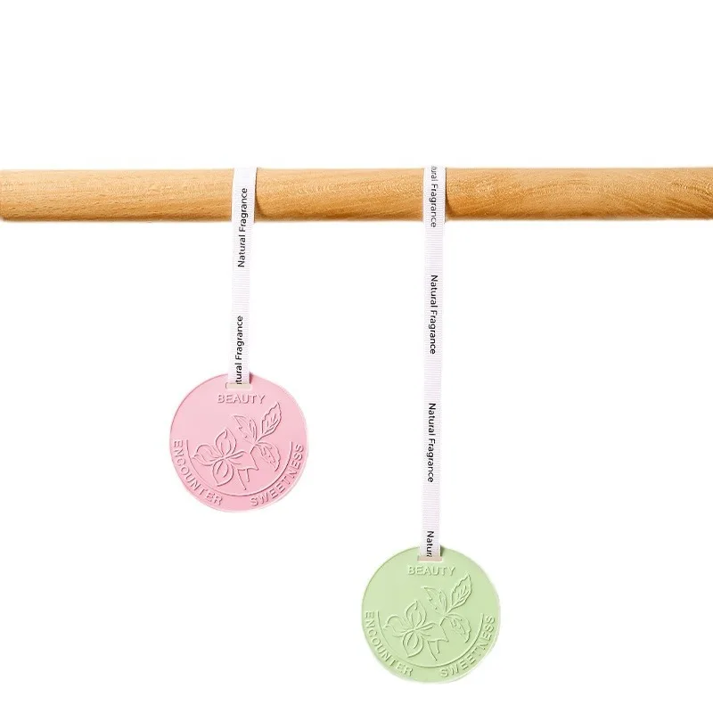 Premium Long-Lasting Car Decorative Fragrance Pendant Premium Soy Wax Melts & Tablets for Christmas & Year-Round Use