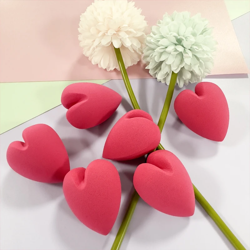 Custom High Quality Latex Free Pink Red Black Heart Shape Cosmetic Beauty Super Soft Makeup Sponge Blender Puff