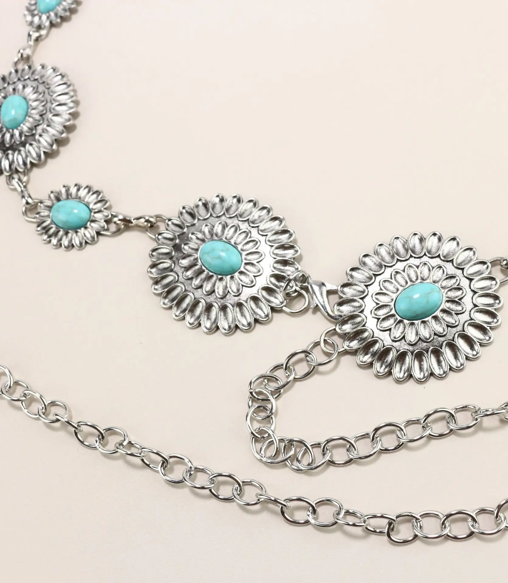 Женский овальный пояс-цепочка из бирюзового металла