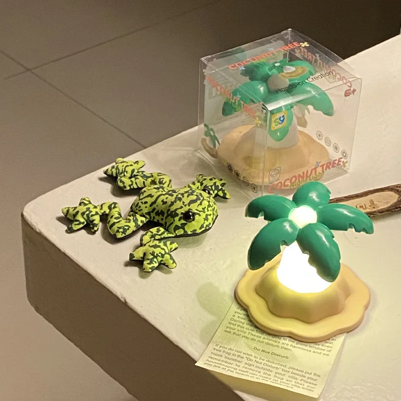 Coconut Tree Mini Night Light Cute Cartoon Atmosphere Desktop Table Lamp Night Light Decoration Gift
