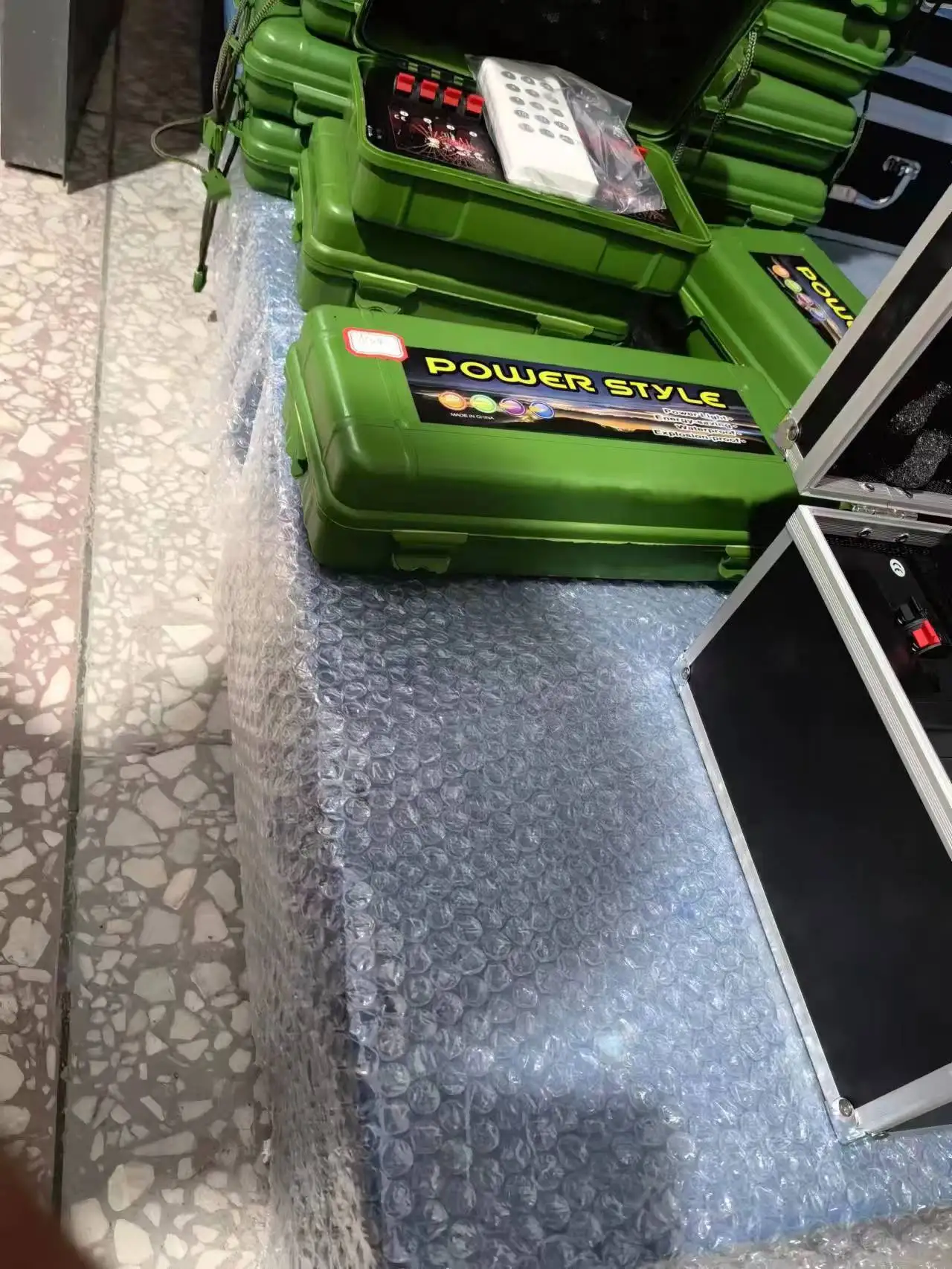 wireless remote control cold flame fireworks firing system firing device for Christmas fireworks show