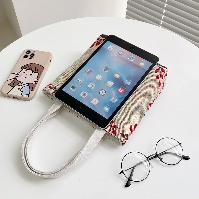 Leisure Fashion Zipper Bag Retro Embroidered Canvas Bags Cartoon Handbag