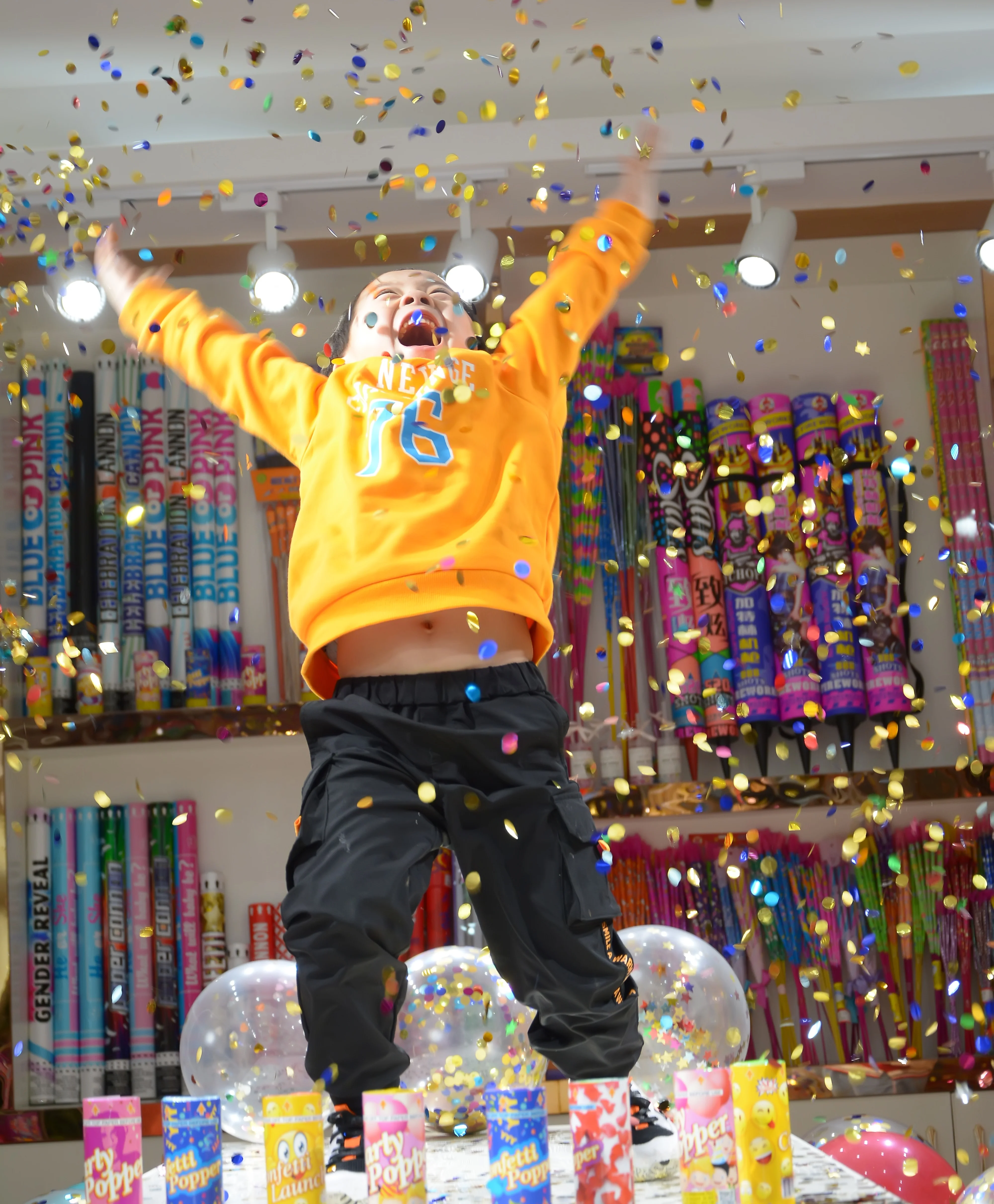 Biodegradable Party Popper Confetti A-mazon Hot Selling Shooter Launcher Confetti Poppers Pulling popers Reuse Cannons