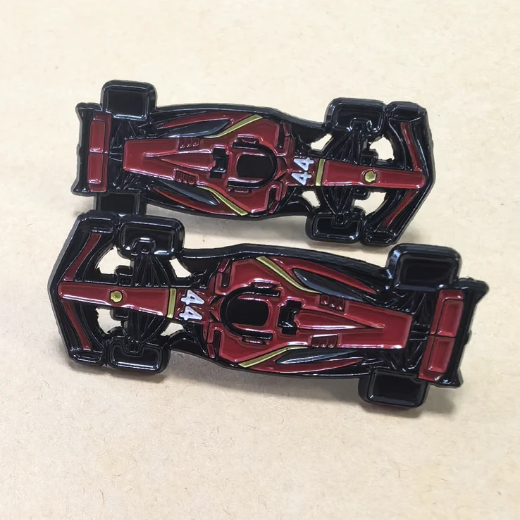 High quality dye black plating metal hat brooches custom car shape pin badge soft enamel lapel pins