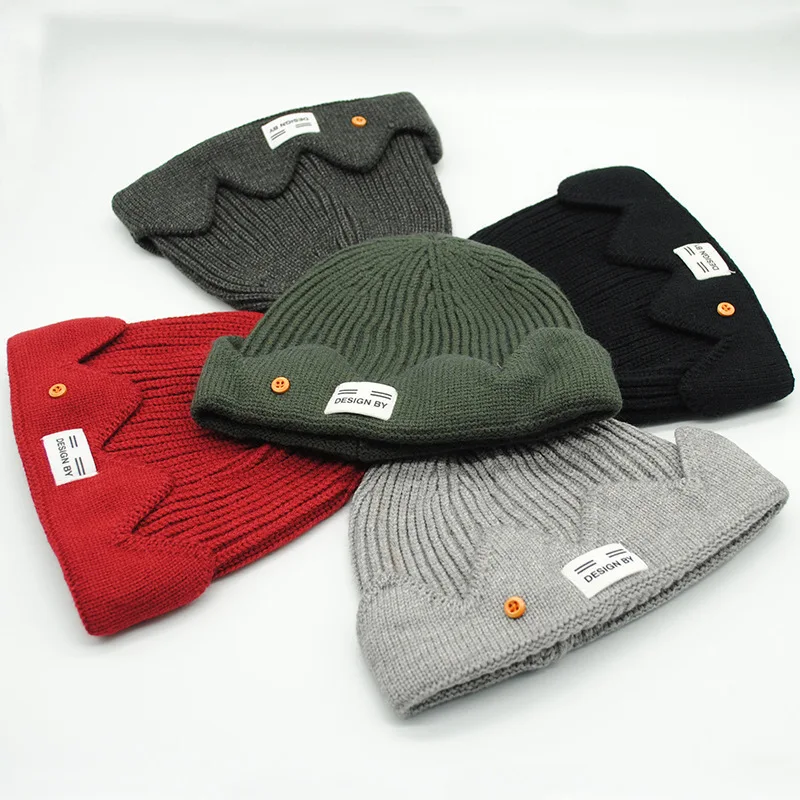 Wholesale fashion knitted grey wool warm beanie winter hat for men fabric label knitted wool hat