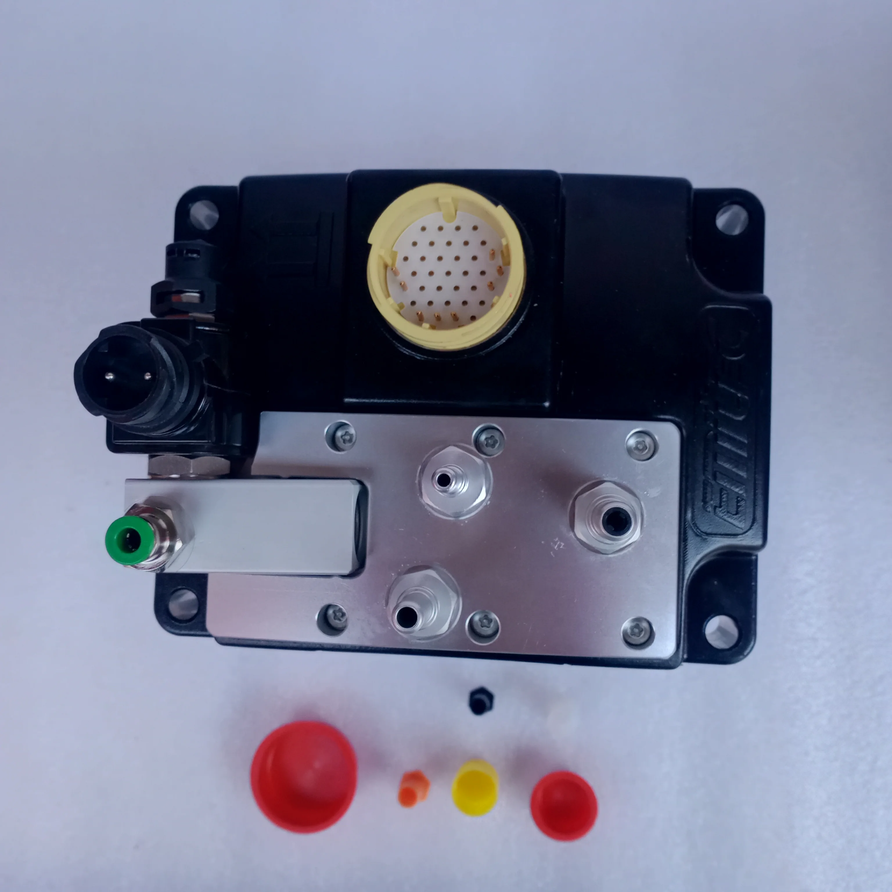 Emitec 12V Black UDS 2 5 CES A034J232 5273337 насос мочевины doser def pump