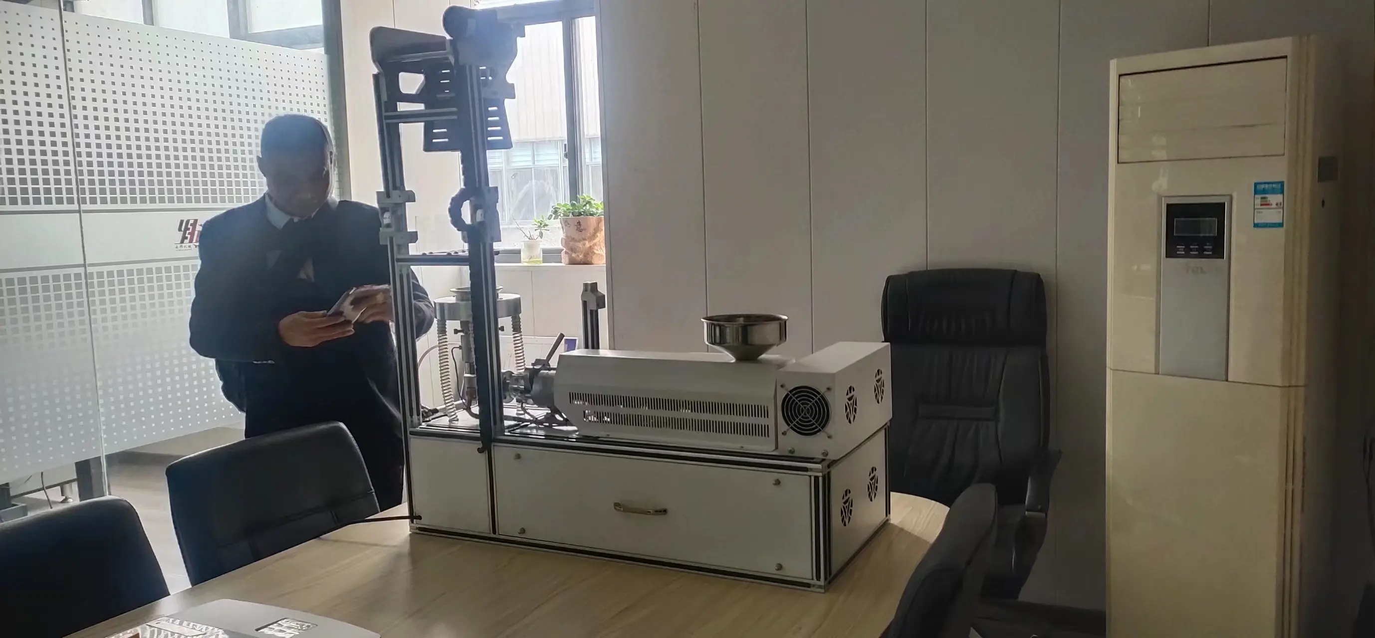 HDPE LDPE PP PE PLA Plastic Polymer Nylon Fully Automatic Single Layer Laboratory Small Film Blowing Machine