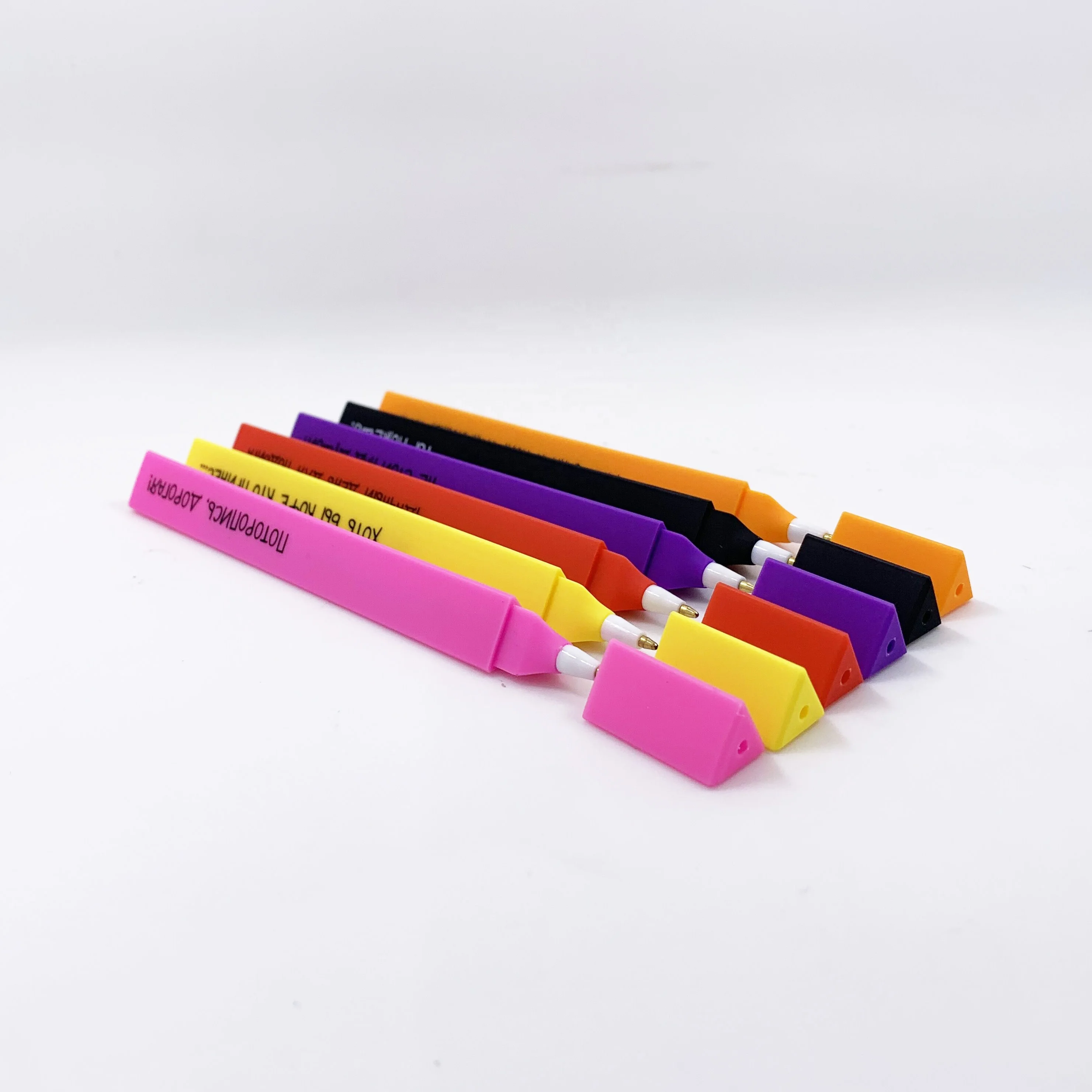 
Fema hot promotional Advertisement rubber triangle plastic pen 