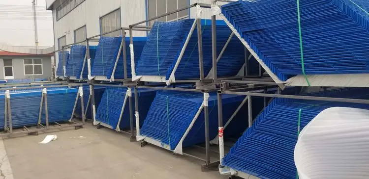 How to create safe openings at construction sites with Safety temporary edge protection In England