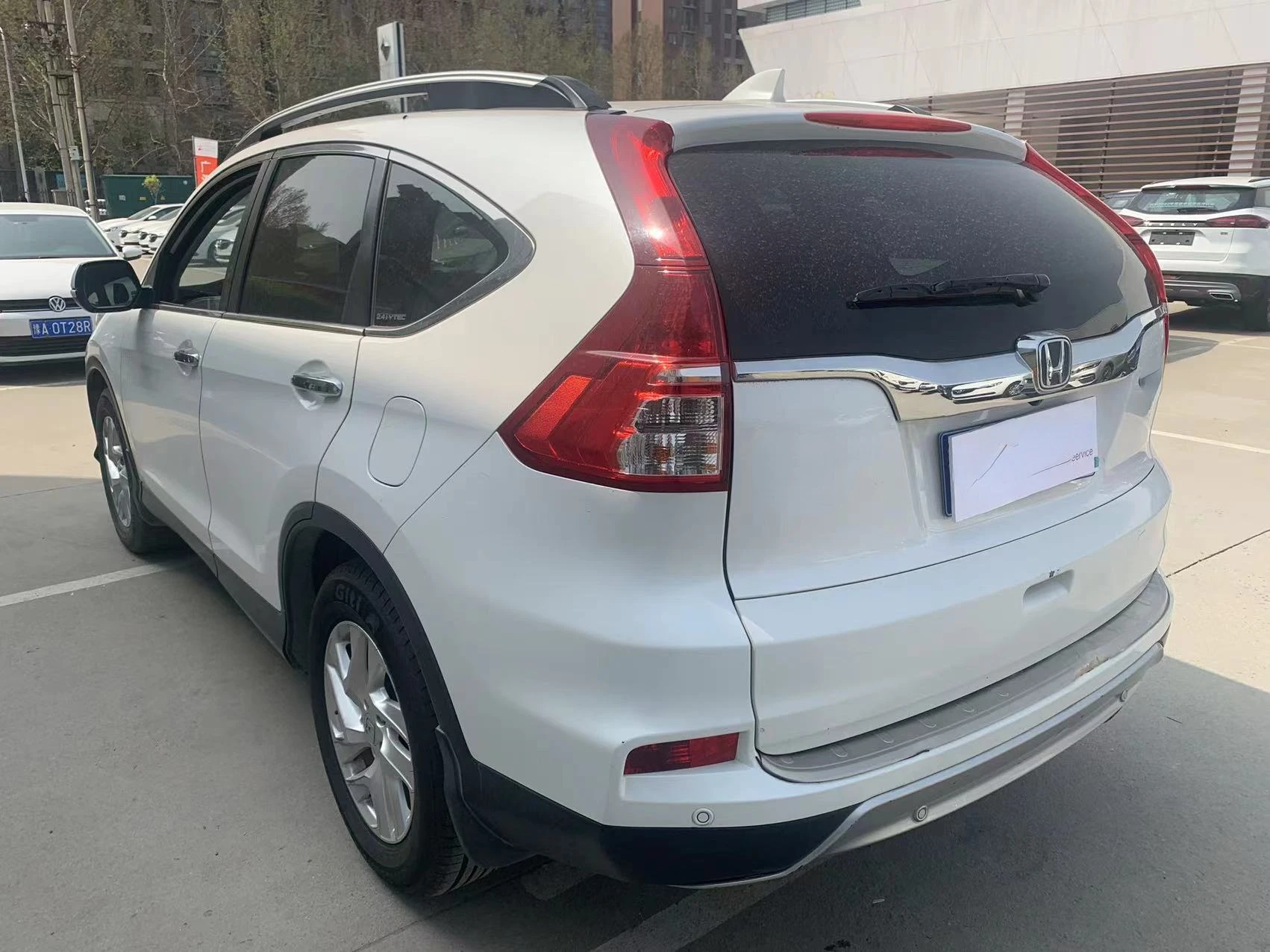 Для 2015 Honda CRV2.4L автоматическое кожаное сиденье многофункциональное на руль подогрев высокого качества дешево использованные автомобили оптовая продажа