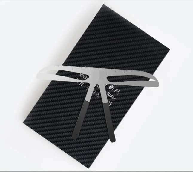 Трафарет для бровей с тремя точками для перманентного макияжа