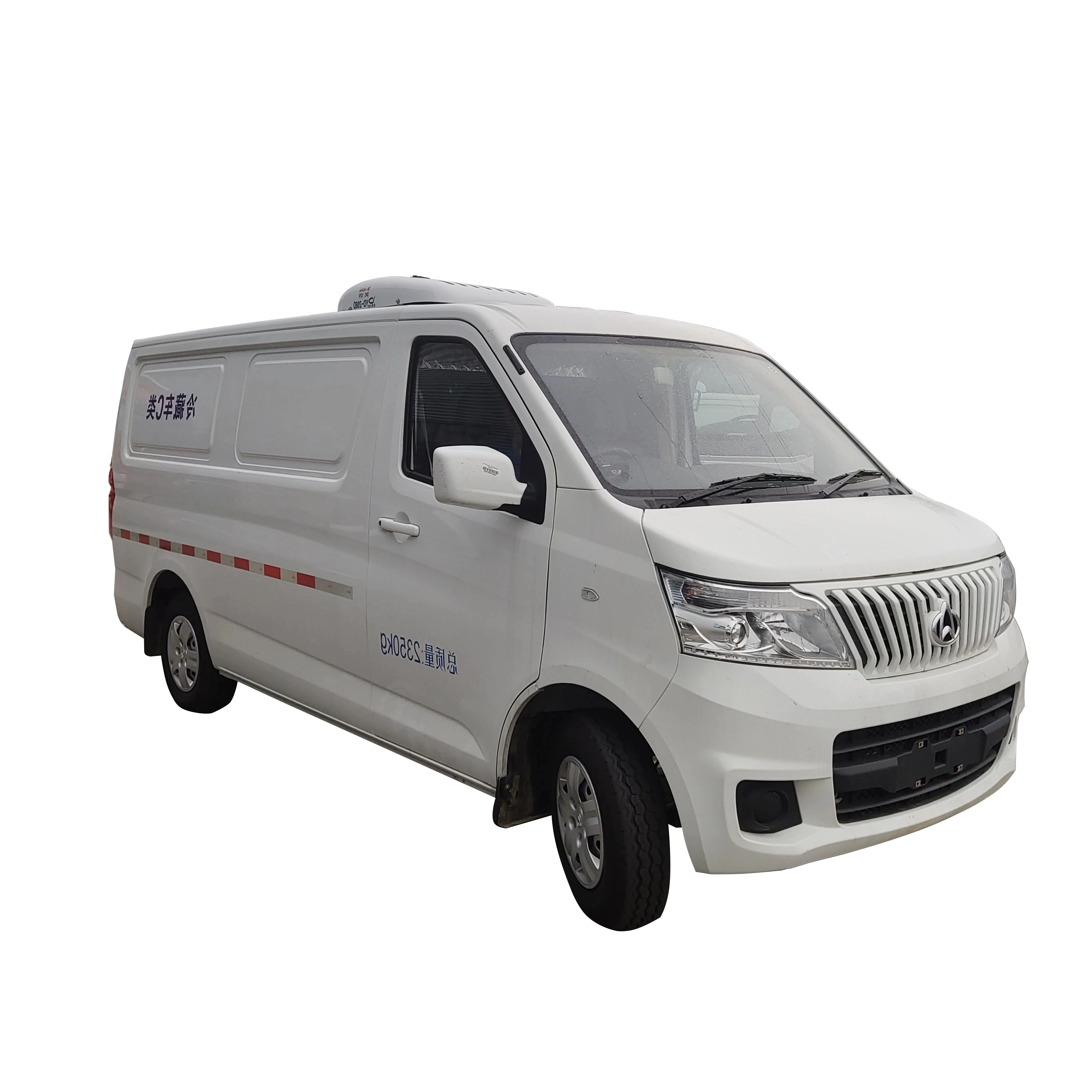 Hot selling product Rui Xing M80 bread refrigerated truck Fast delivery