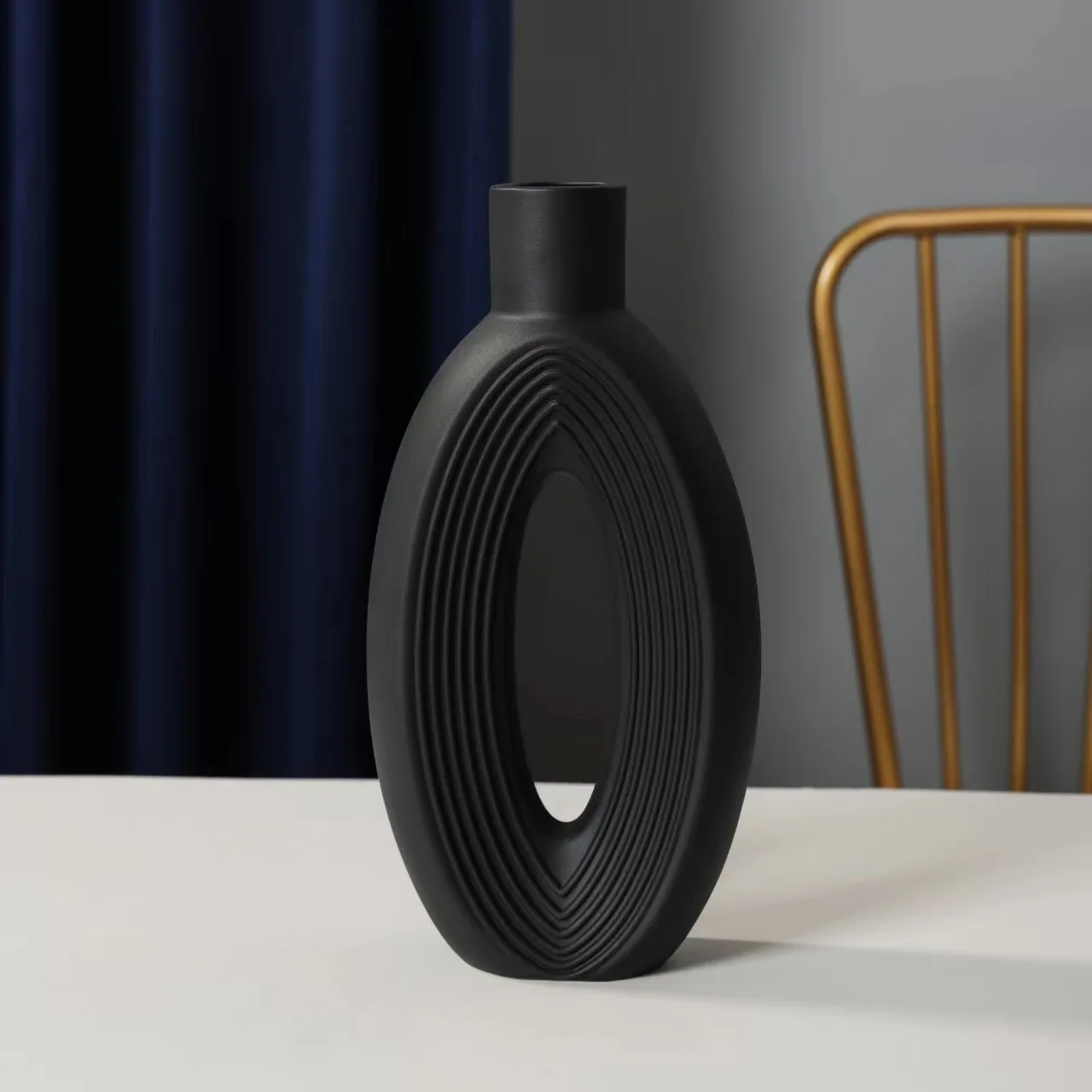 Factory Price Wholesale Creative Unique Tabletop Nordic Vases Modern Decorative Flower Ceramic Vases For Home Decor