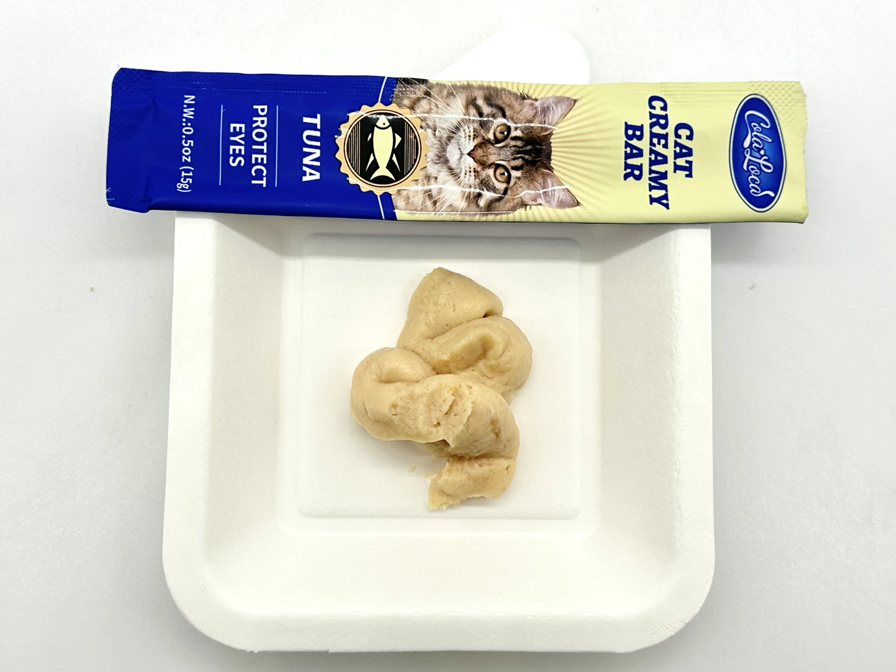 High-quality Cat snacks Salmon Chicken Tuna Strips 15g creamy cat treat tube Wet Cat Food OEM Factory