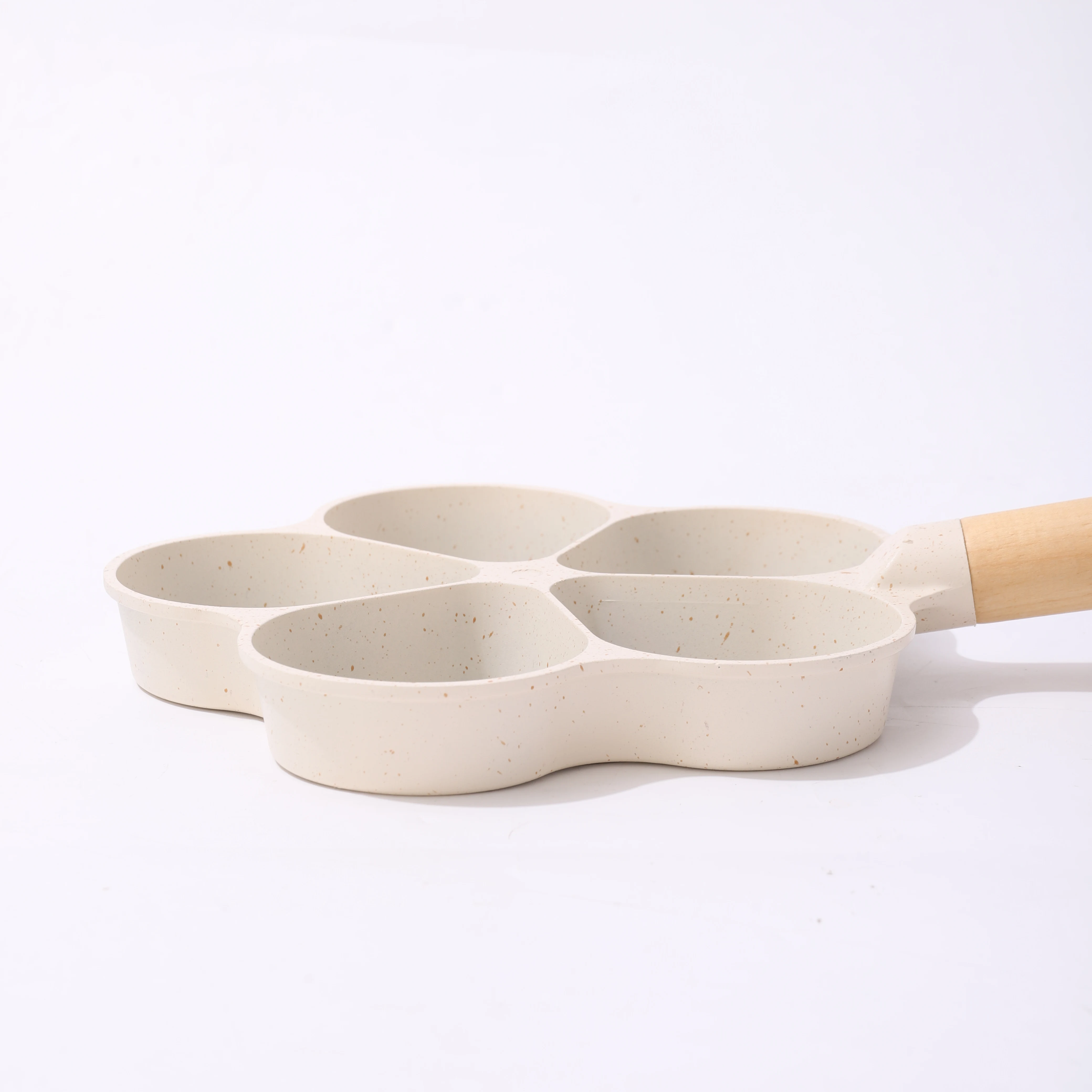 Special Offer Kitchen Fried Eggs Fried Burgers Bakelite Handle Fine Heat-Resistance Frying Pan