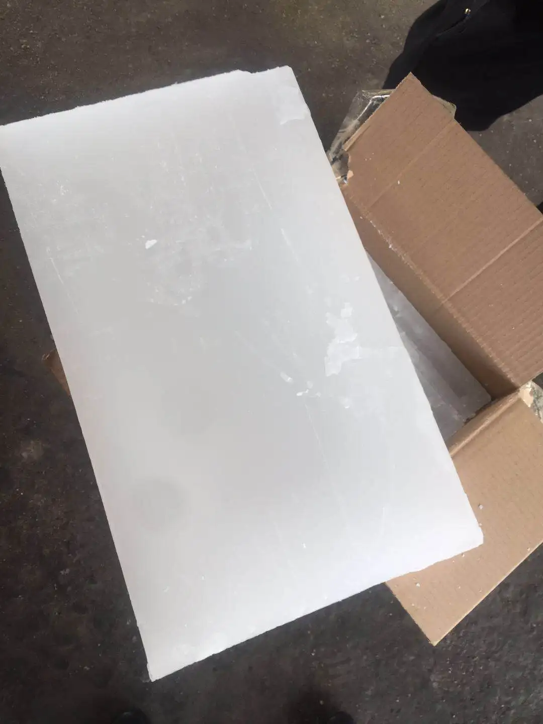 industrial use Fully Refined Paraffin Wax Pure Solid 54-64 Paraffin Wax