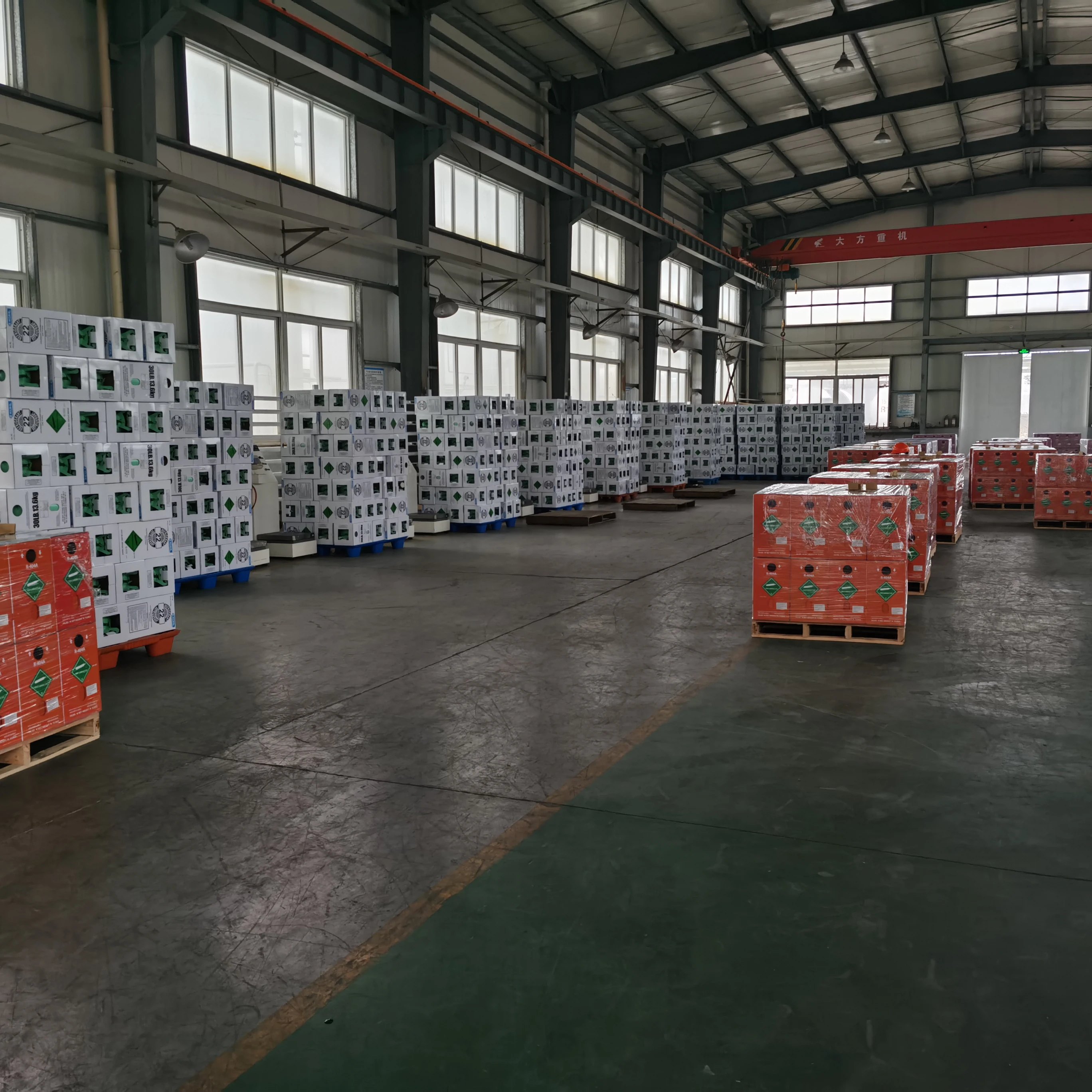  Прямое производство газообразный хладагент R134A 13 6 кг цена на продажу одноразовый